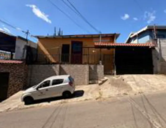 Fotografía 1 de Venta de casa en Tuetal Norte, Alajuela