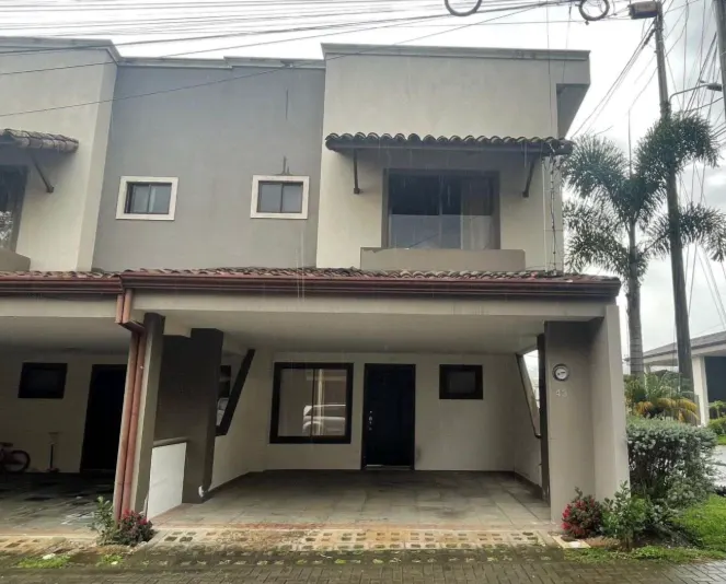 Fotografía 1 de Venta de casa en La Unión, Cartago