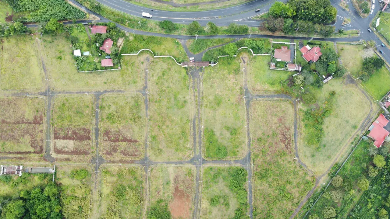 Fotografía 1 de Venta de lote en Granja, Palmares, Alajuela