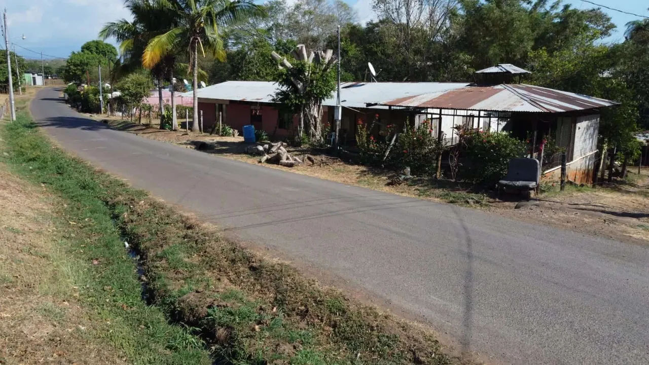 Fotografía 1 de Venta de casa en Ceiba, Orotina, Alajuela