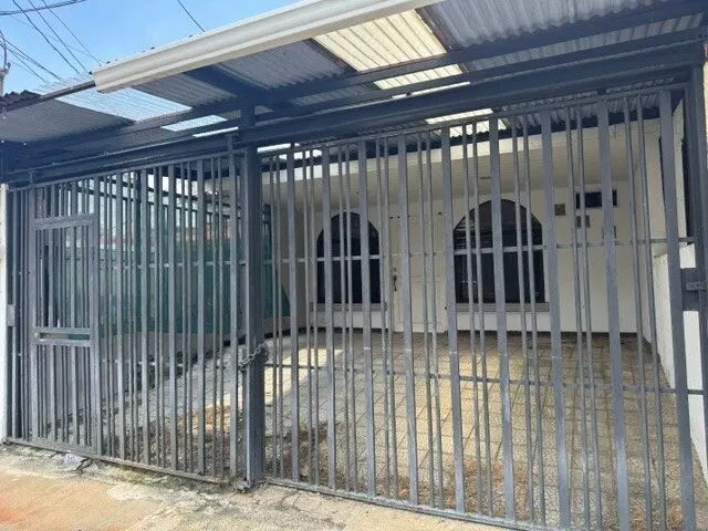 Fotografía 1 de Remate bancario de casa en Santa Ana, San José