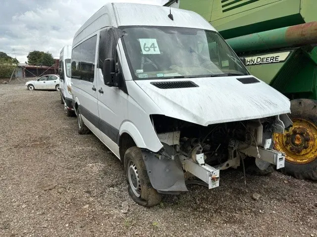 Fotografía 1 de Remate bancario de Mercedez-Benz SPRINTER 315 CDI 2017 (placa SJB01647)