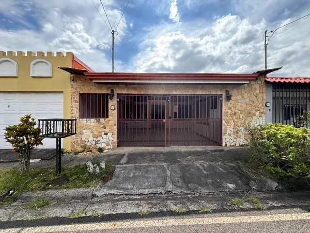 Photo 1 of House or apartment auction in San Roque, Barva, Heredia