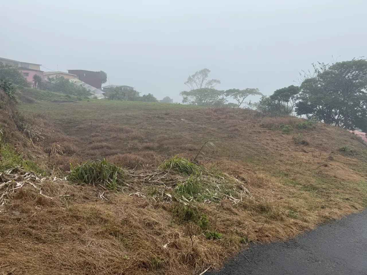 Fotografía 1 de Remate bancario de casa en Pacayas, Alvarado, Cartago