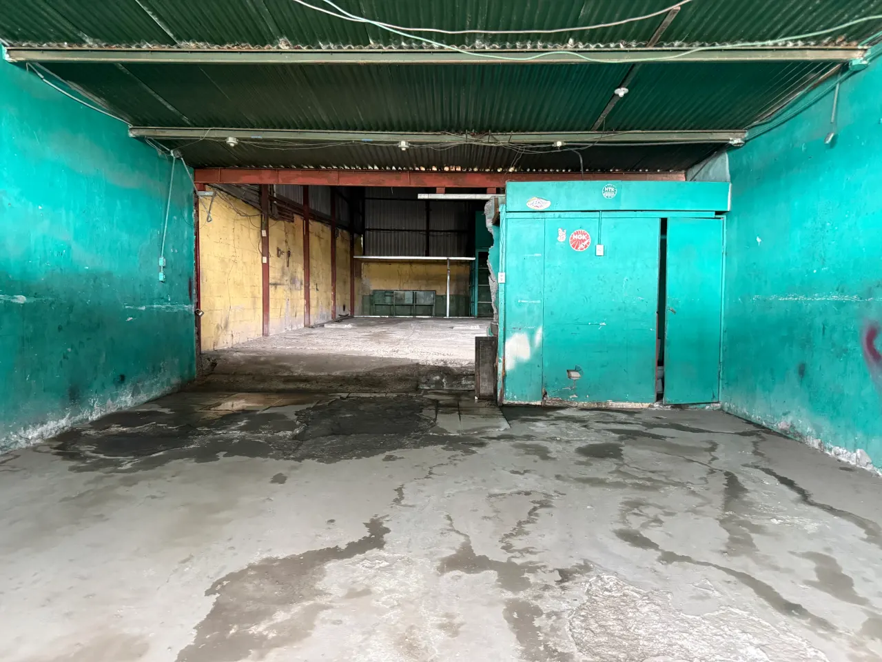 Fotografía 1 de Remate bancario de local comercial en Llanos de Santa Lucía, Paraíso, Cartago